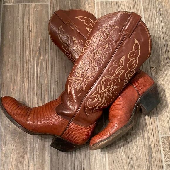 Justin Cowgirl Boots - Picture 1 of 6